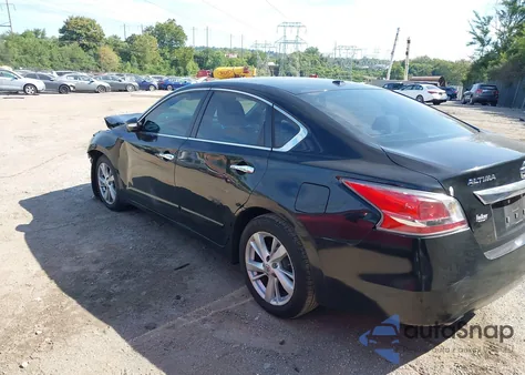 2015 Nissan Altima 2.5 Sv z USA, uszkodzony, nr VIN 1N4AL3AP7FC192961